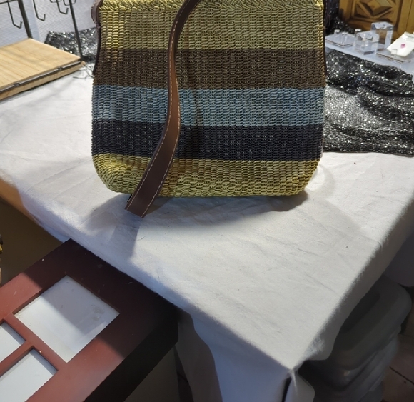 Blue and Brown Weave Shoulder Bag By Liz Claiborne - Picture 5 of 15